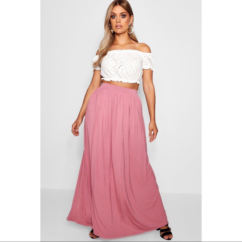 Floor Sweeping Maxi Skirt